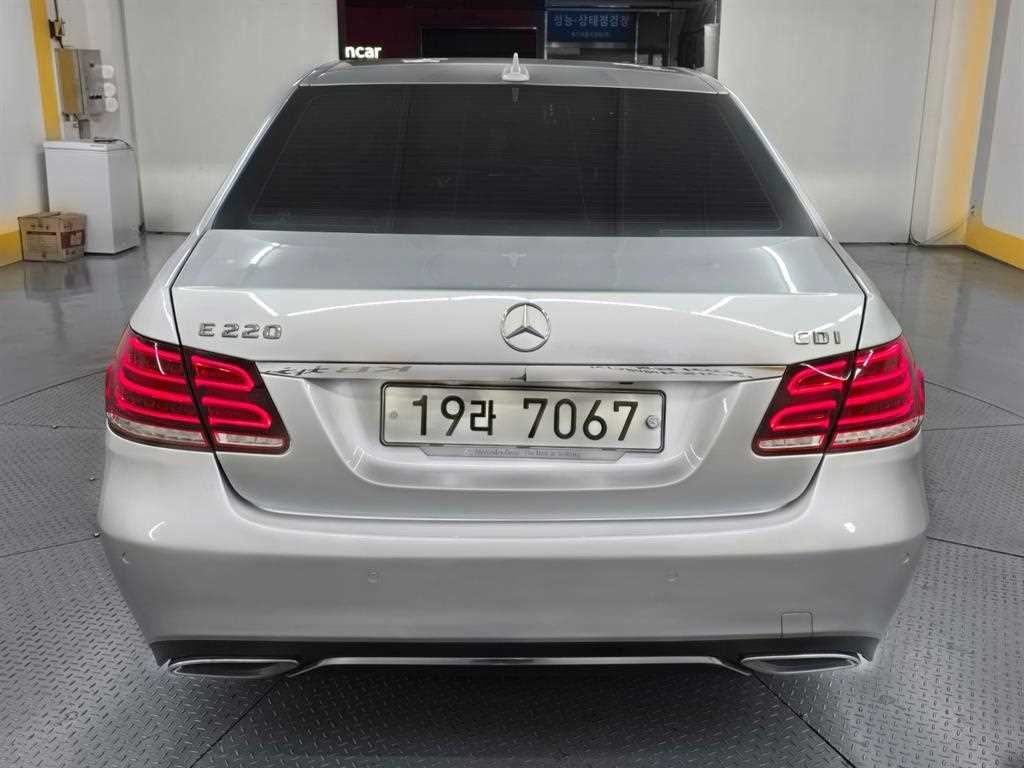 벤츠 E 클래스 E-클래스 W212 E220 CDI 아방가르드 이미지 3