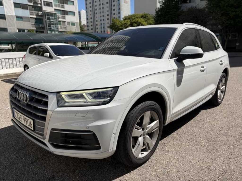 아우디 Q5 Q5 (FY) 40 TDI 콰트로 프리미엄 이미지 3