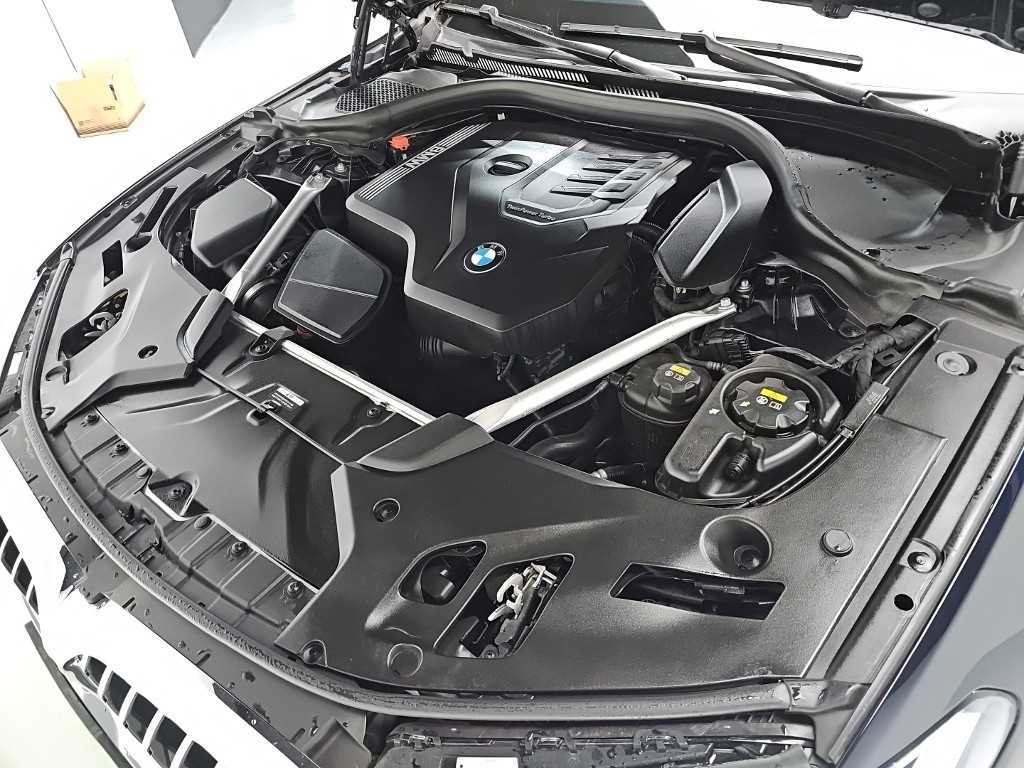 BMW 5시리즈 5시리즈 (G30) 530i M 스포츠 이미지 5