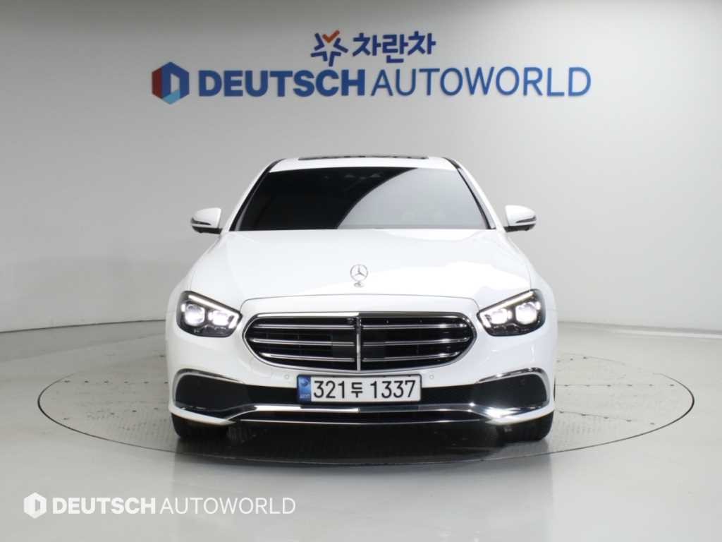 벤츠 E 클래스 E-클래스 W213 E220d 4MATIC 익스클루시브 이미지 3