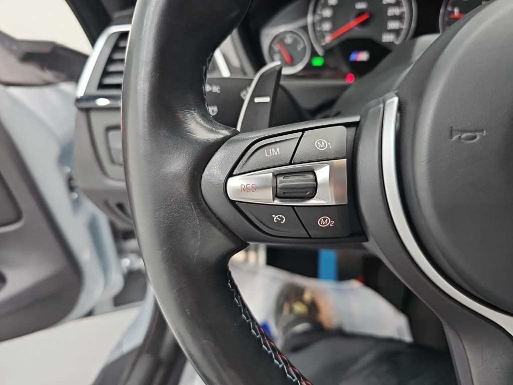 BMW 4시리즈 M4 (F82) 컨버터블 컴패티션 이미지 17