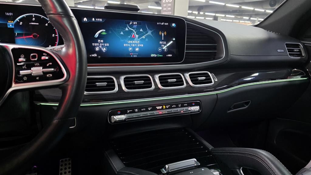벤츠 GLE 클래스 GLE 클래스 W167 GLE 400d 4MATIC 쿠페 이미지 4
