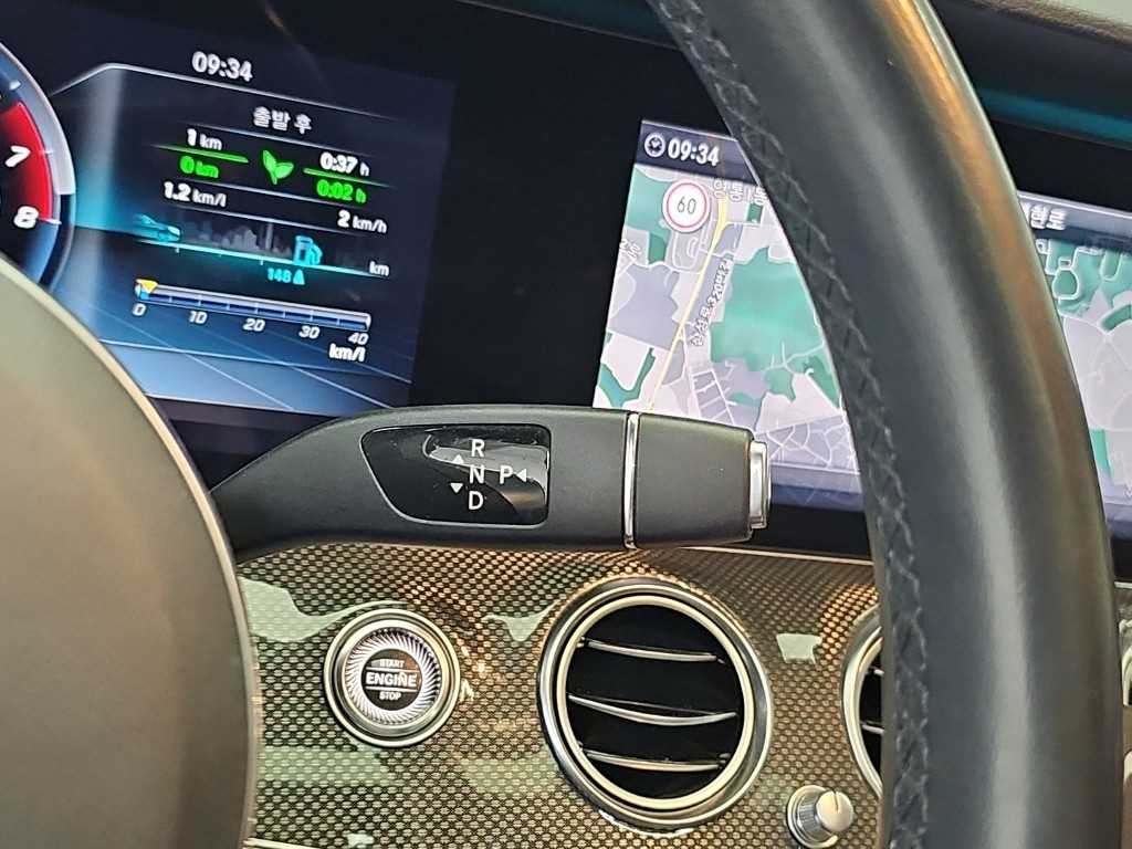 벤츠 E 클래스 E-클래스 W213 E350 4MATIC AMG LINE 이미지 8