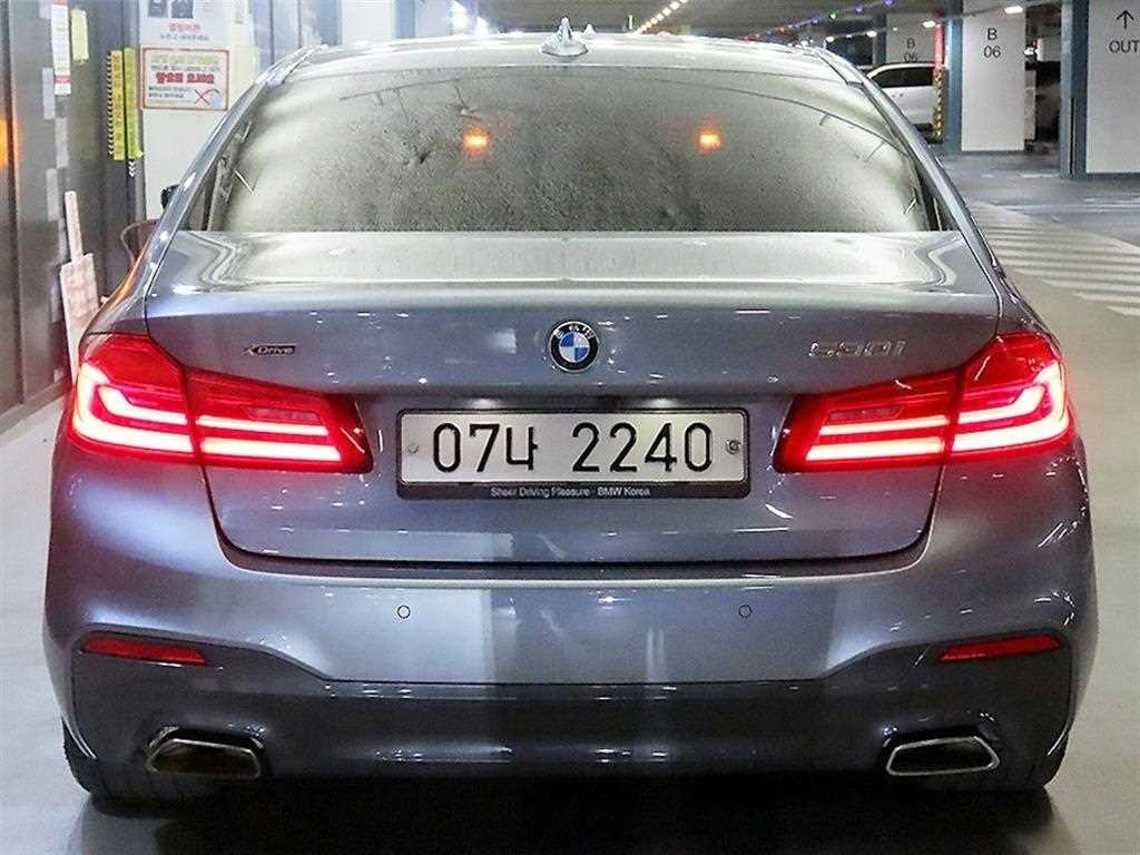 BMW 5시리즈 5시리즈 (G30) 530i xDrive M 스포츠 플러스 이미지 5