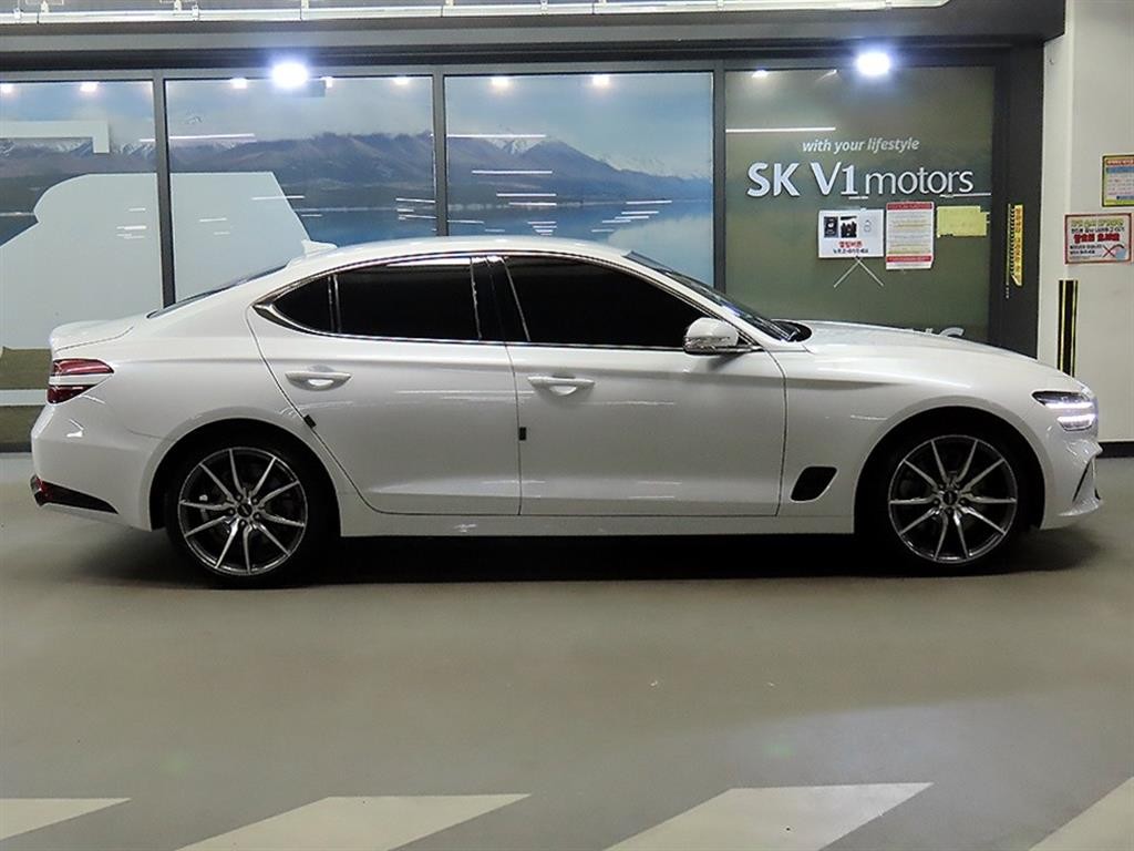 제네시스 G70 더 뉴 G70 가솔린 3.3T 2WD 기본형 이미지 3