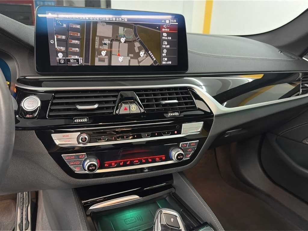 BMW 5시리즈 5시리즈 (G30) 530i M 스포츠 이미지 10