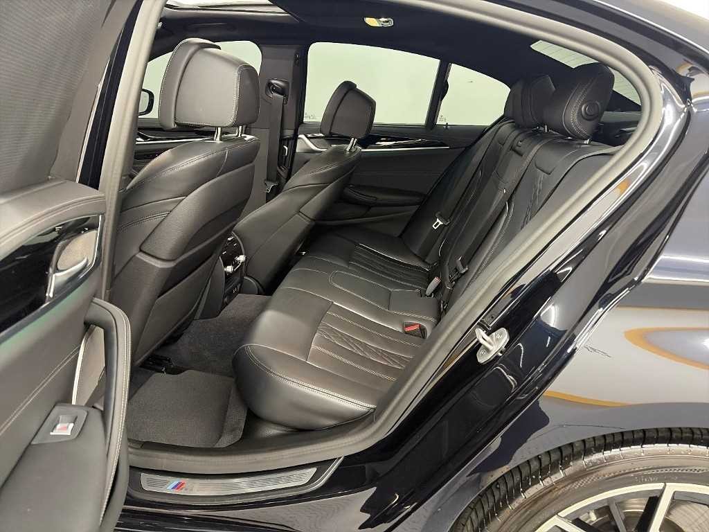 BMW 5시리즈 5시리즈 (G30) 530i M 스포츠 이미지 12