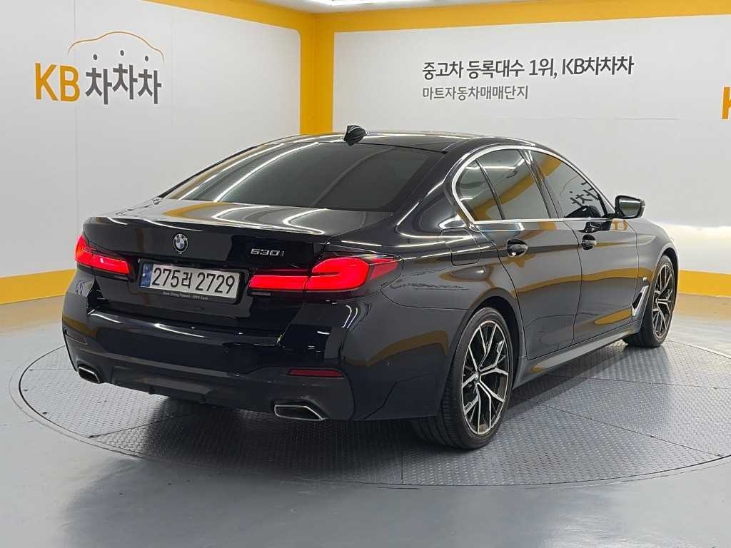 BMW 5시리즈 5시리즈 (G30) 530i M 스포츠 이미지 4