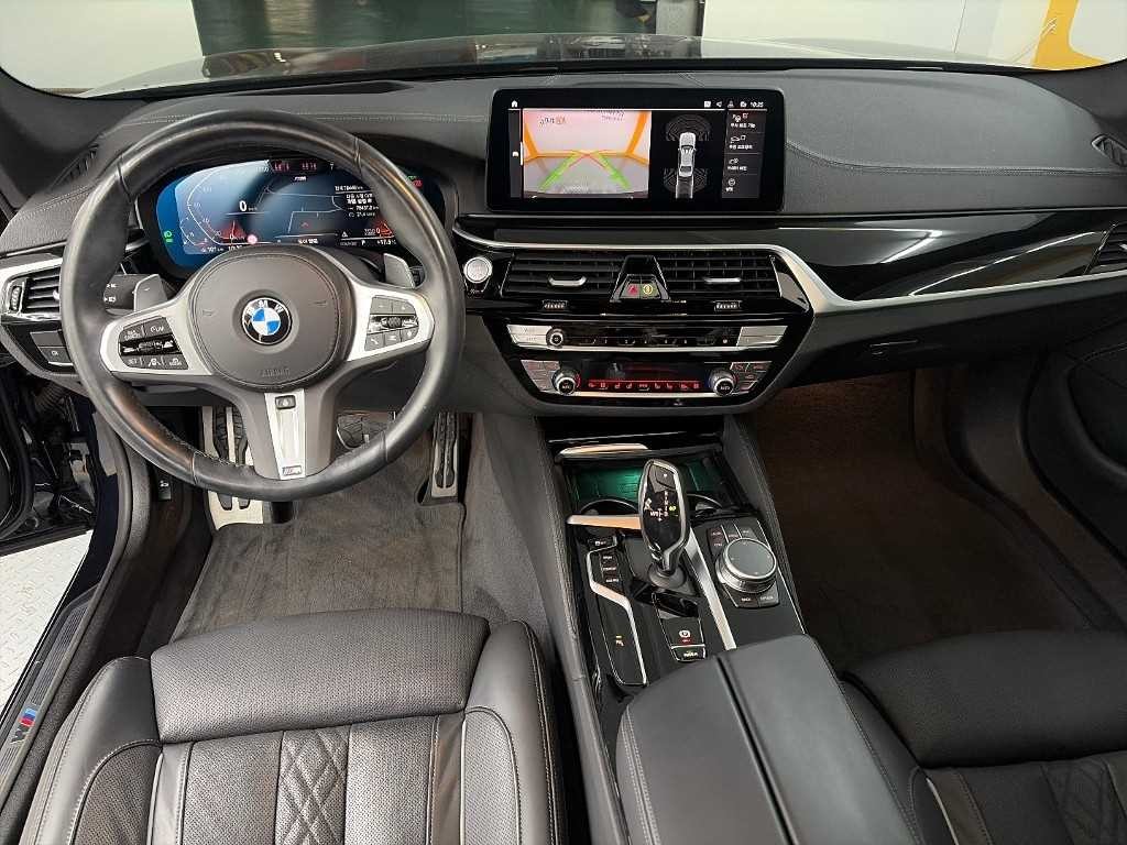 BMW 5시리즈 5시리즈 (G30) 530i M 스포츠 이미지 7