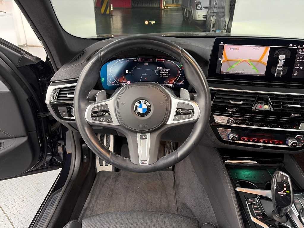 BMW 5시리즈 5시리즈 (G30) 530i M 스포츠 이미지 9