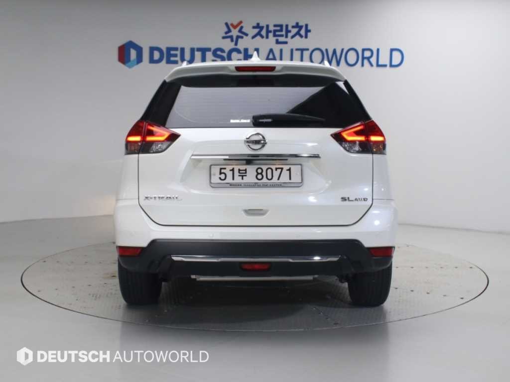 닛산 엑스트레일 2.5 4WD 이미지 4