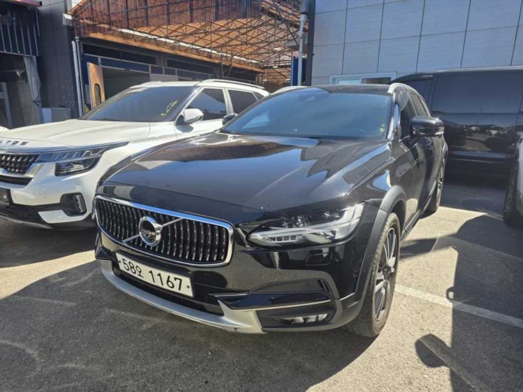 볼보 V90 V90 크로스컨트리 D5 프로 AWD 이미지 2