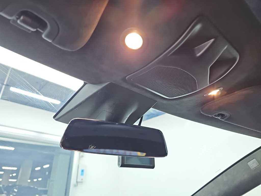 테슬라 모델 S 90D 이미지 16