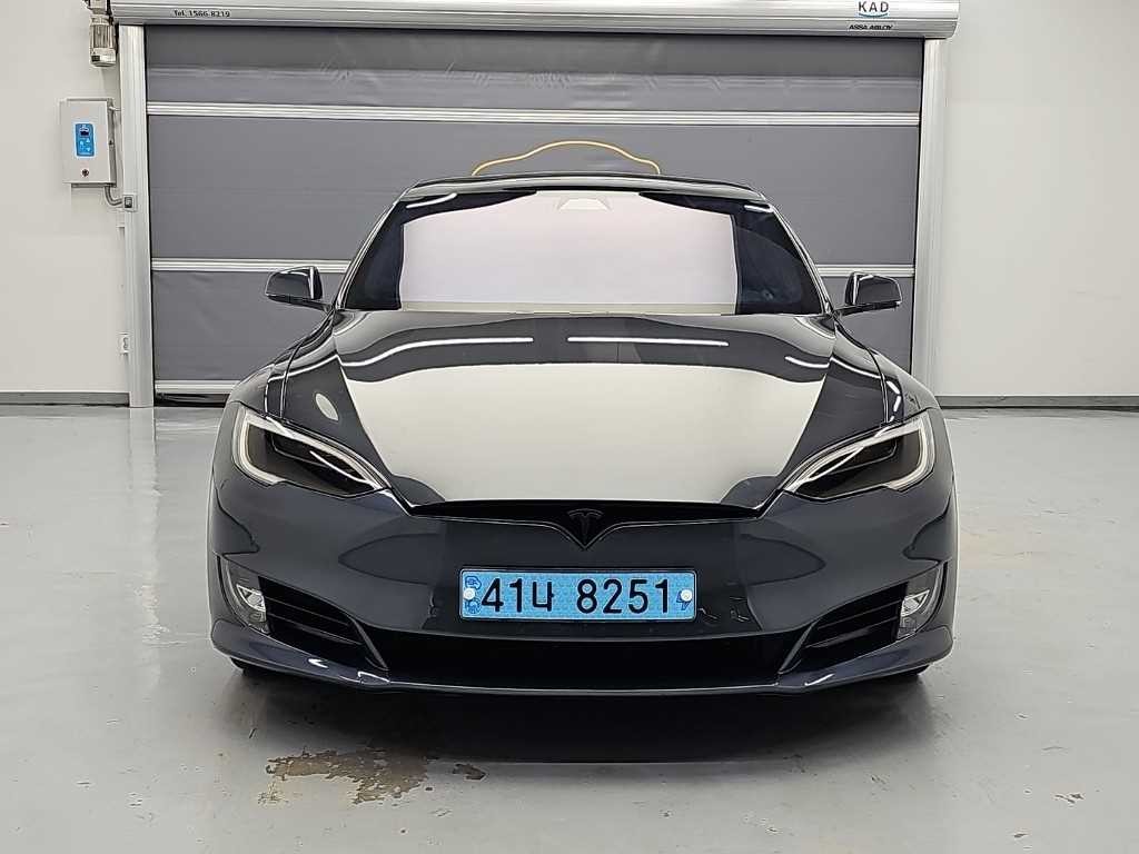 테슬라 모델 S 90D 이미지 2