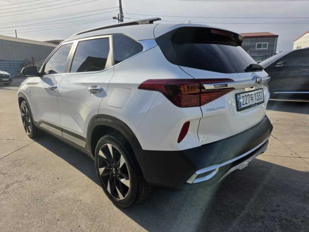 기아 셀토스 가솔린 1.6 터보 2WD 그래비티 이미지 3