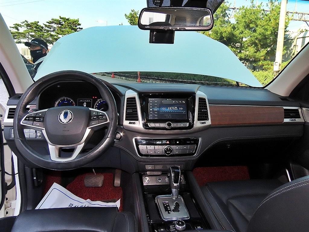 KG모빌리티(쌍용) 렉스턴 G4렉스턴 디젤 2.2 4WD 럭셔리 이미지 7