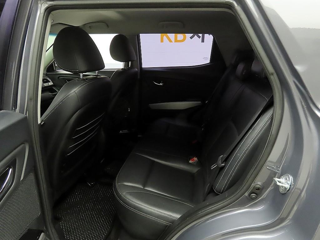 KG모빌리티(쌍용) 티볼리 가솔린 2WD 1.6 VX 이미지 14