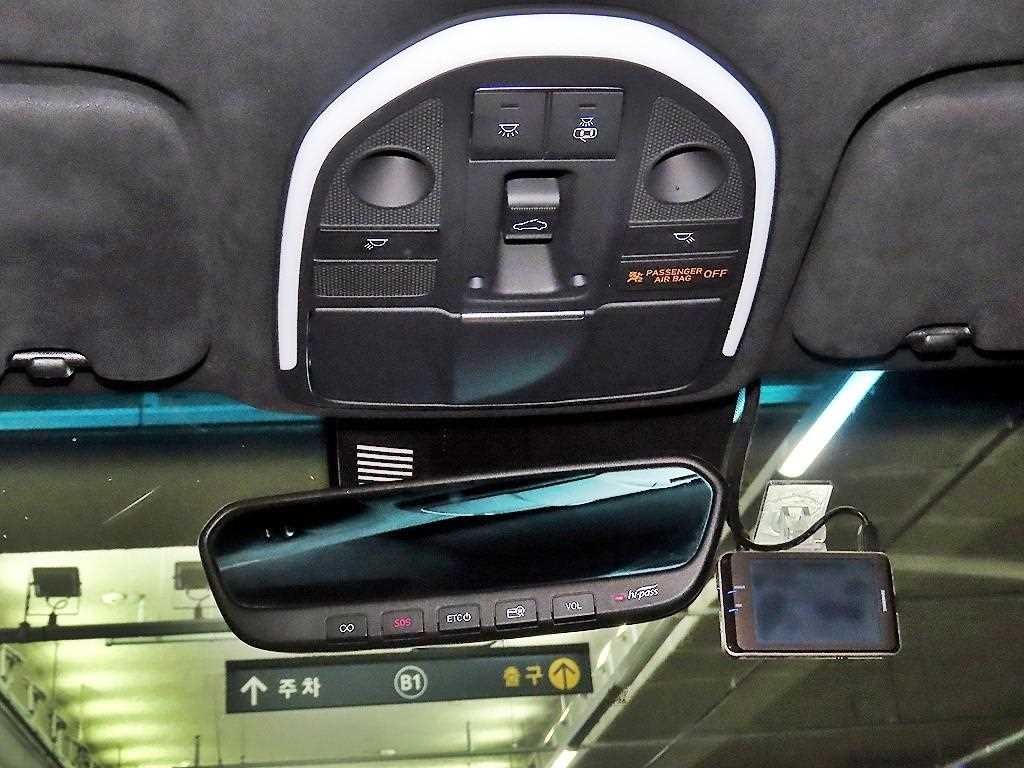 제네시스 G70 2.0T AWD 스포츠 패키지 이미지 16