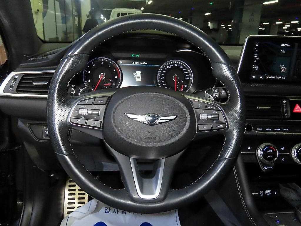 제네시스 G70 2.0T AWD 스포츠 패키지 이미지 8