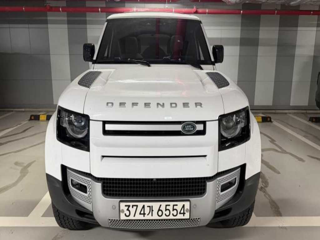 랜드로버 디펜더 디펜더 (L663) D240 SE 이미지 1