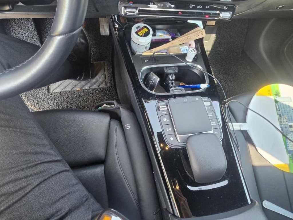 벤츠 A 클래스 A클래스 W177 A220 세단 이미지 10
