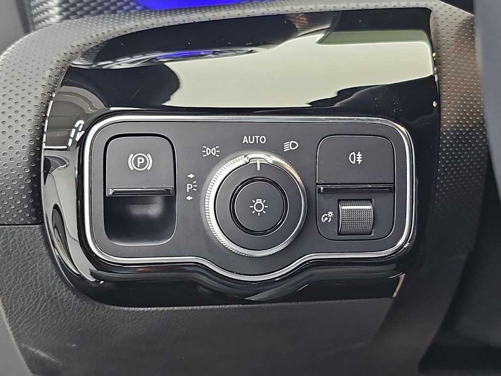 벤츠 A 클래스 A클래스 W177 A220 세단 이미지 18