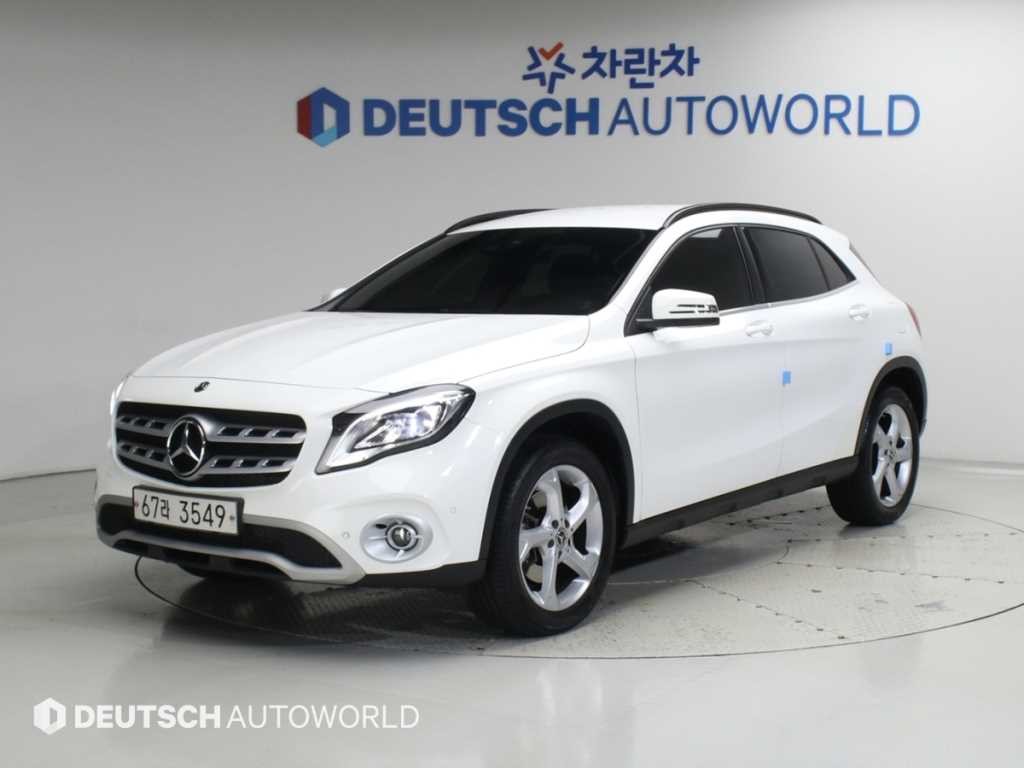 벤츠 GLA 클래스 GLA클래스 X156 GLA220 이미지 1