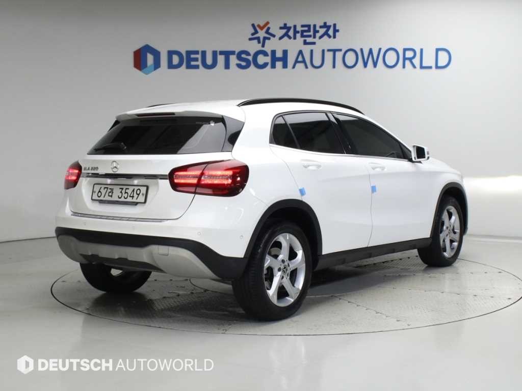 벤츠 GLA 클래스 GLA클래스 X156 GLA220 이미지 2