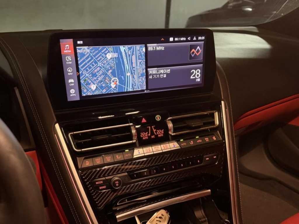 BMW 8시리즈 8시리즈 (G15) M850i xDrive 쿠페 이미지 12
