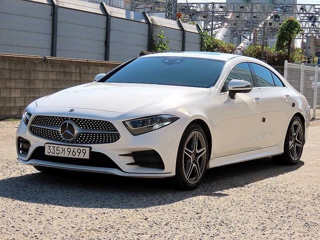 벤츠 CLS 클래스 CLS클래스 C257 CLS 300d AMG Line 이미지 2