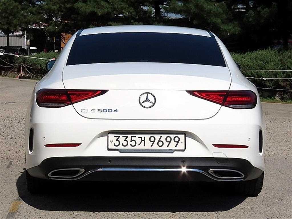 벤츠 CLS 클래스 CLS클래스 C257 CLS 300d AMG Line 이미지 4