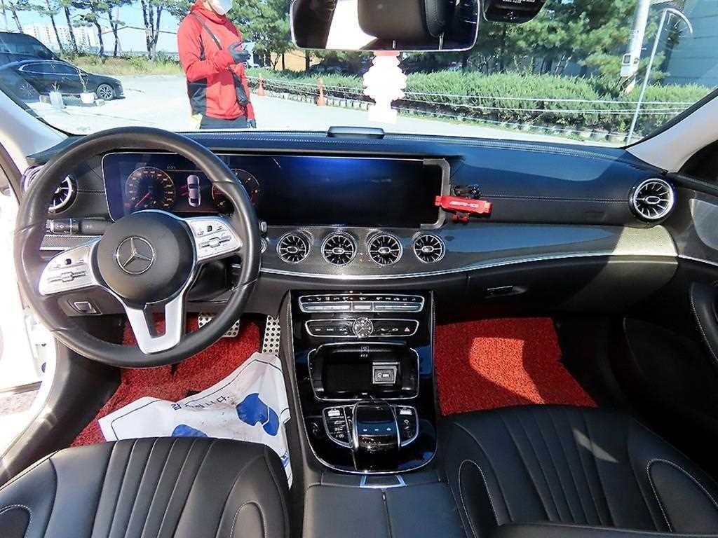 벤츠 CLS 클래스 CLS클래스 C257 CLS 300d AMG Line 이미지 7