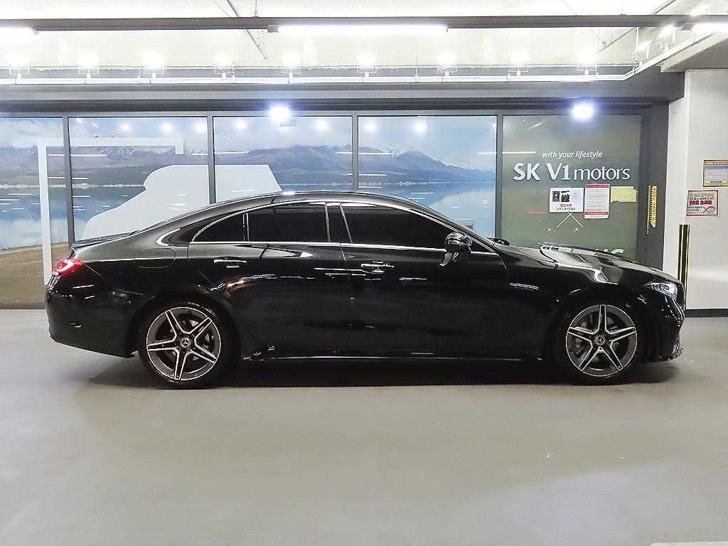 벤츠 CLS 클래스 CLS클래스 C257 CLS 300d AMG Line 이미지 3