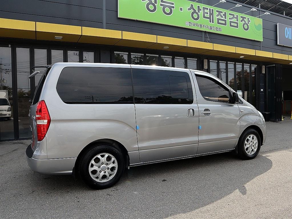 현대 스타렉스 그랜드 스타렉스 밴 5인승 CVX 디럭스 이미지 3