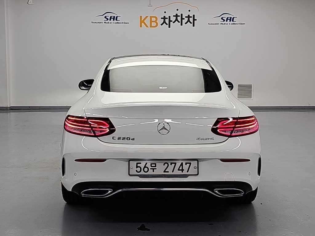 벤츠 C 클래스 C클래스 W205 C220 d 4MATIC 쿠페 이미지 3