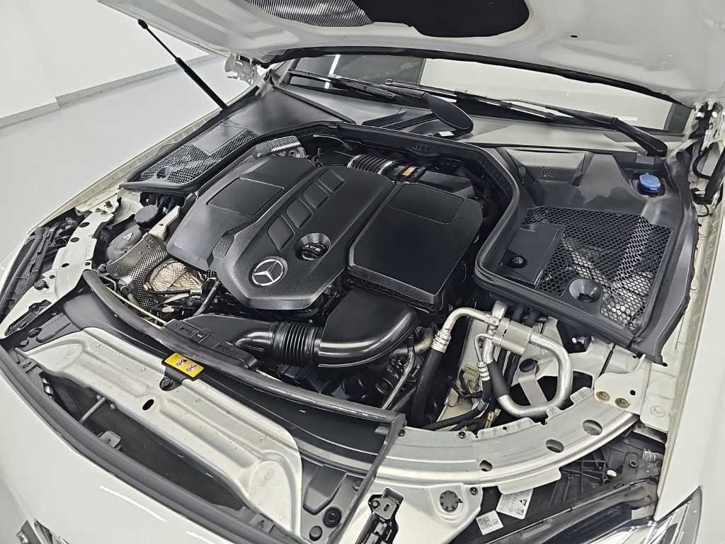 벤츠 C 클래스 C클래스 W205 C220 d 4MATIC 쿠페 이미지 5