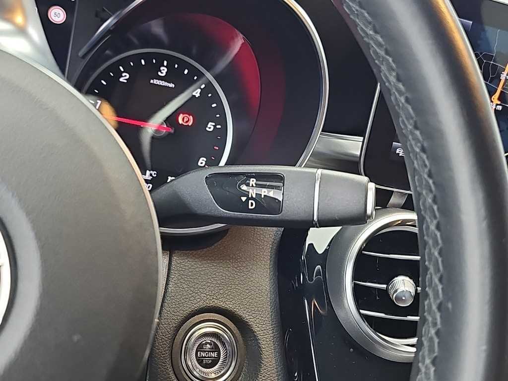 벤츠 C 클래스 C클래스 W205 C220 d 4MATIC 쿠페 이미지 8