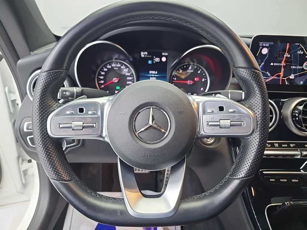 벤츠 C 클래스 C클래스 W205 C220 d 4MATIC 쿠페 이미지 9