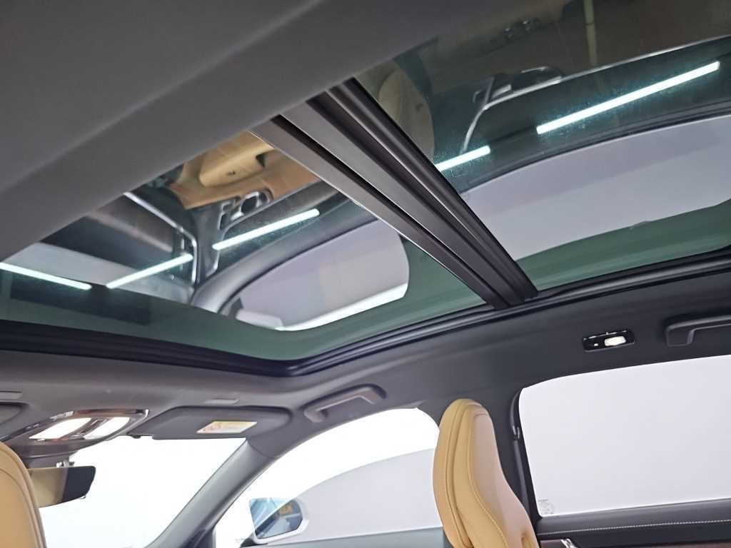 볼보 S90 B5 인스크립션 이미지 15