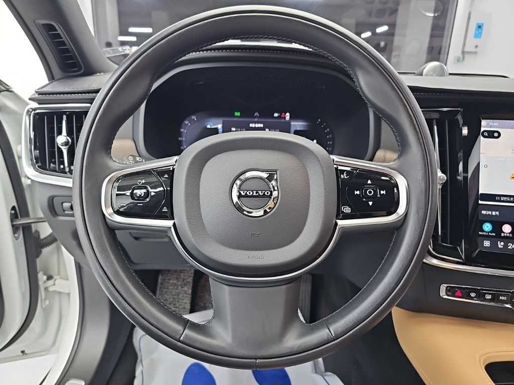 볼보 S90 B5 인스크립션 이미지 9