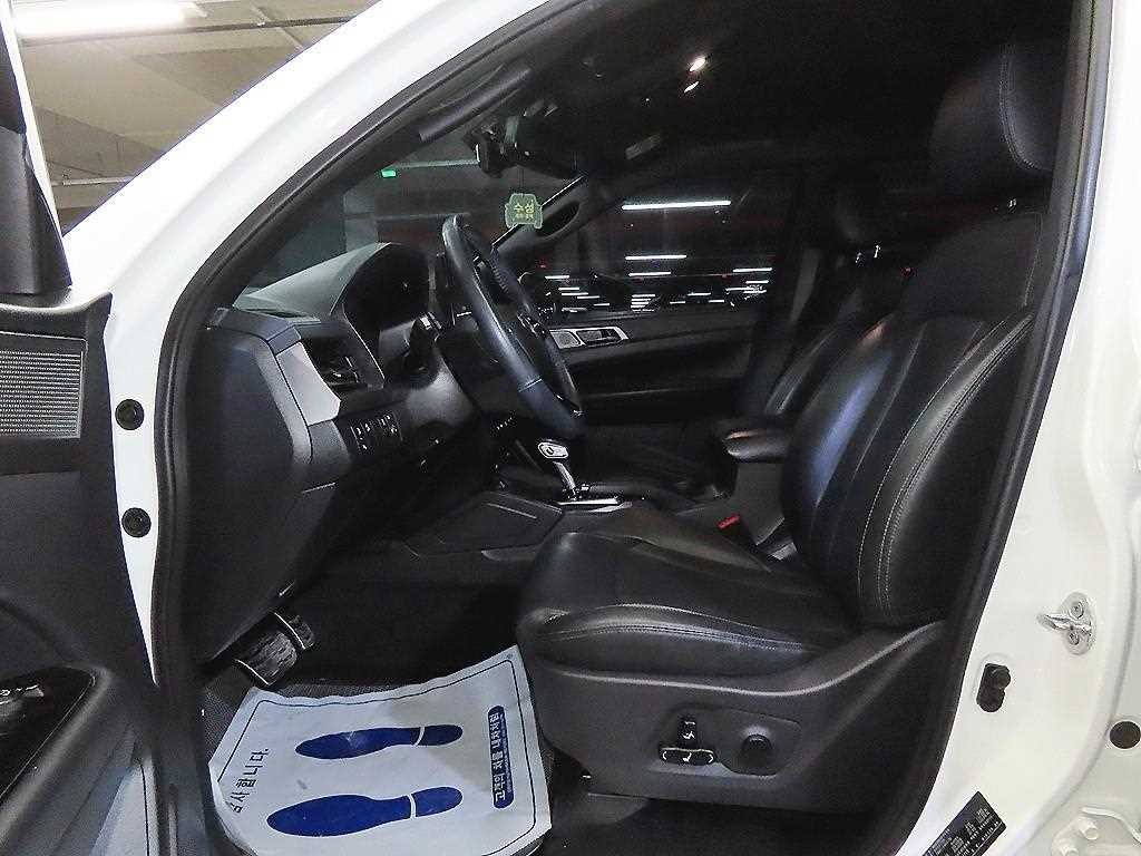 KG모빌리티(쌍용) 렉스턴 더 뉴 렉스턴 스포츠 디젤 2.2 4WD 쿨멘 프레스티지 이미지 6