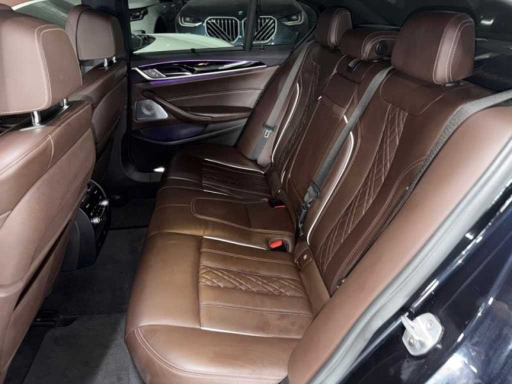 BMW 5시리즈 5시리즈 (G30) 540i xDrive M 스포츠 플러스 이미지 7
