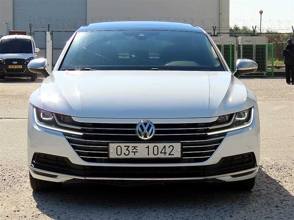 폭스바겐 아테온 2.0 TDI 엘레강스 프레스티지 이미지 1