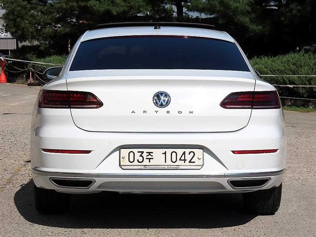 폭스바겐 아테온 2.0 TDI 엘레강스 프레스티지 이미지 4