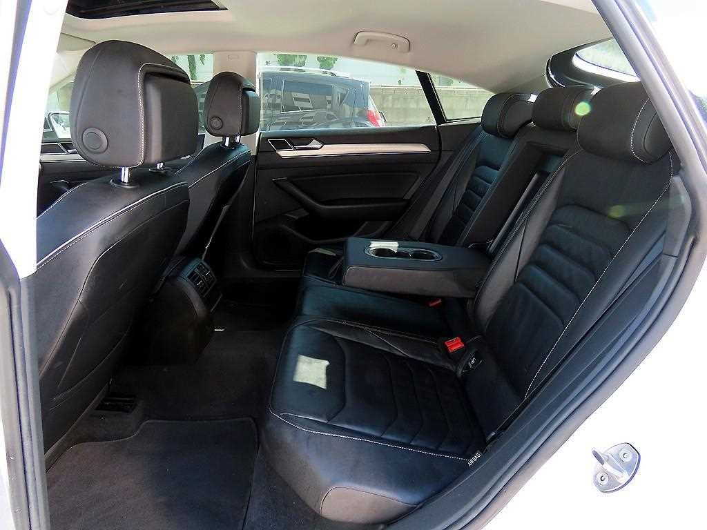 폭스바겐 아테온 2.0 TDI 엘레강스 프레스티지 이미지 6