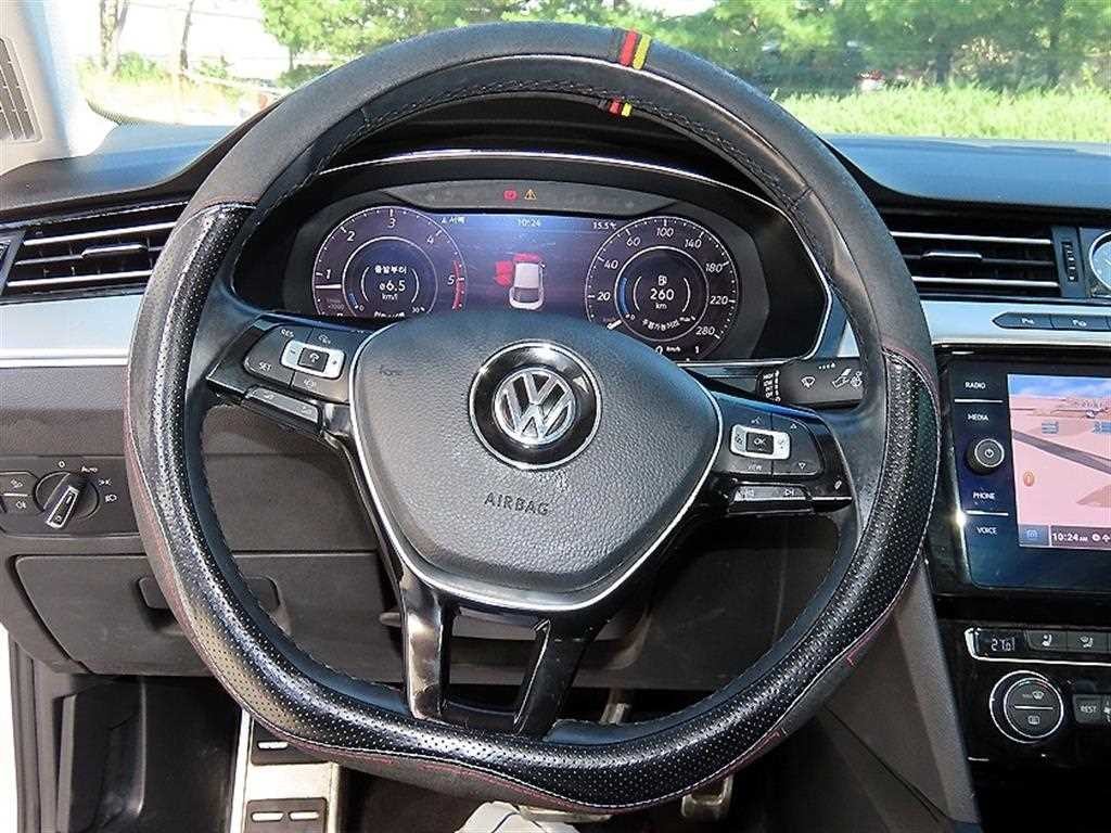 폭스바겐 아테온 2.0 TDI 엘레강스 프레스티지 이미지 8