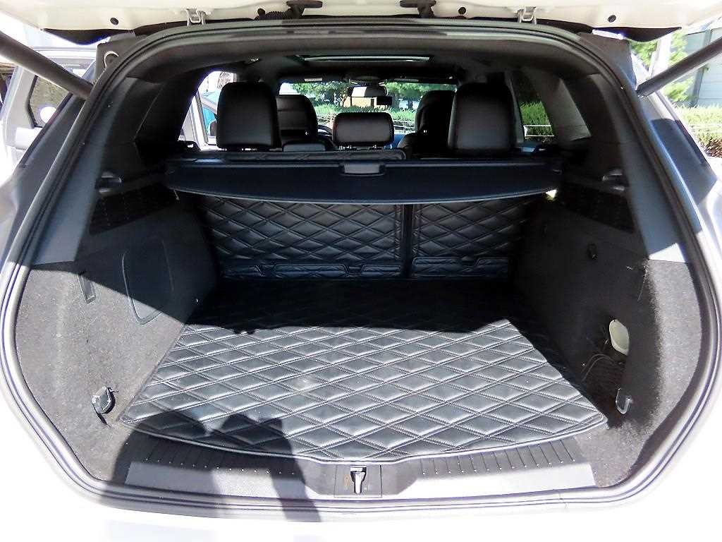 링컨 MKC 2.0 AWD 리저브 이미지 17