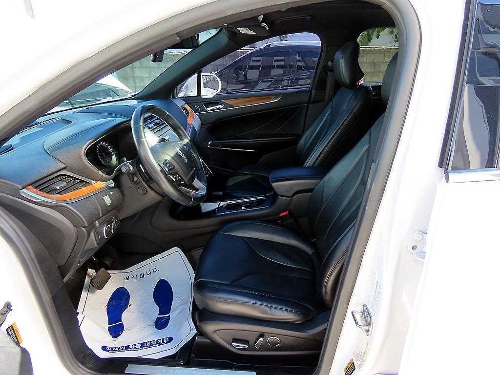 링컨 MKC 2.0 AWD 리저브 이미지 7