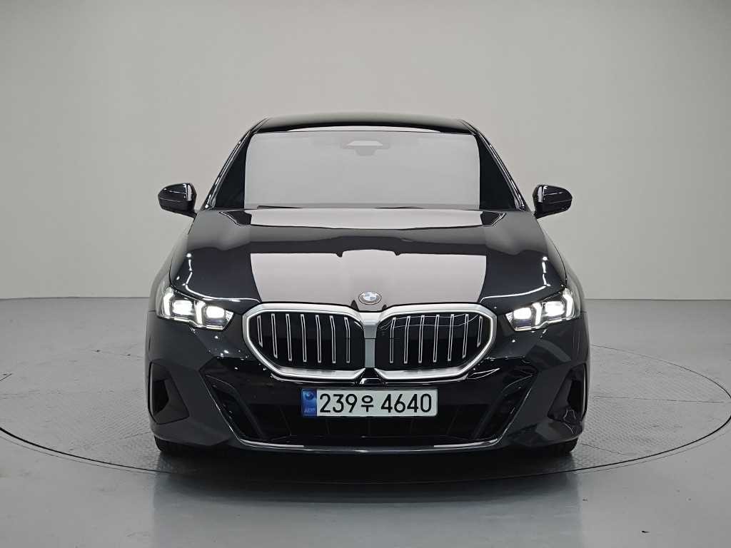 BMW 5시리즈 5시리즈 (G60) 530i xDrive M 스포츠 이미지 2