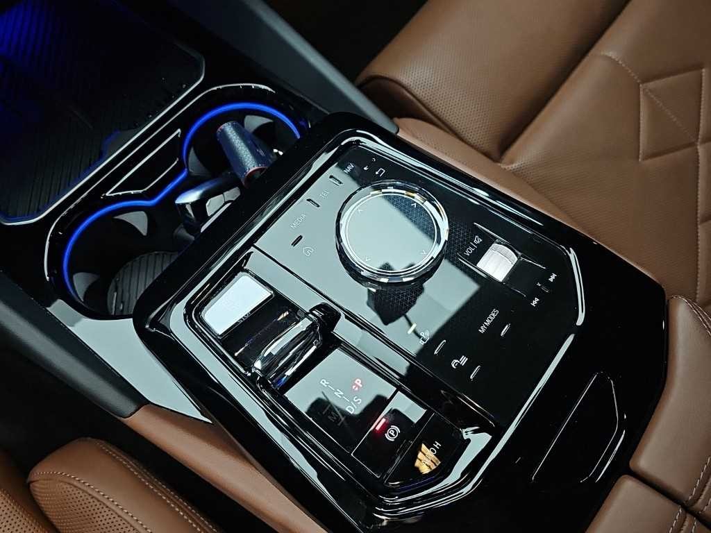 BMW 5시리즈 5시리즈 (G60) 530i xDrive M 스포츠 이미지 8